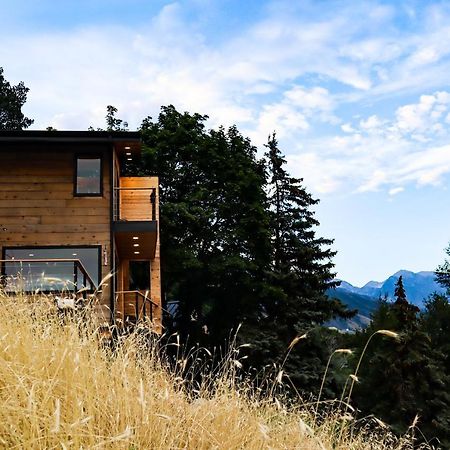 Holladay Luxury Alpine Treehouseヴィラ エクステリア 写真