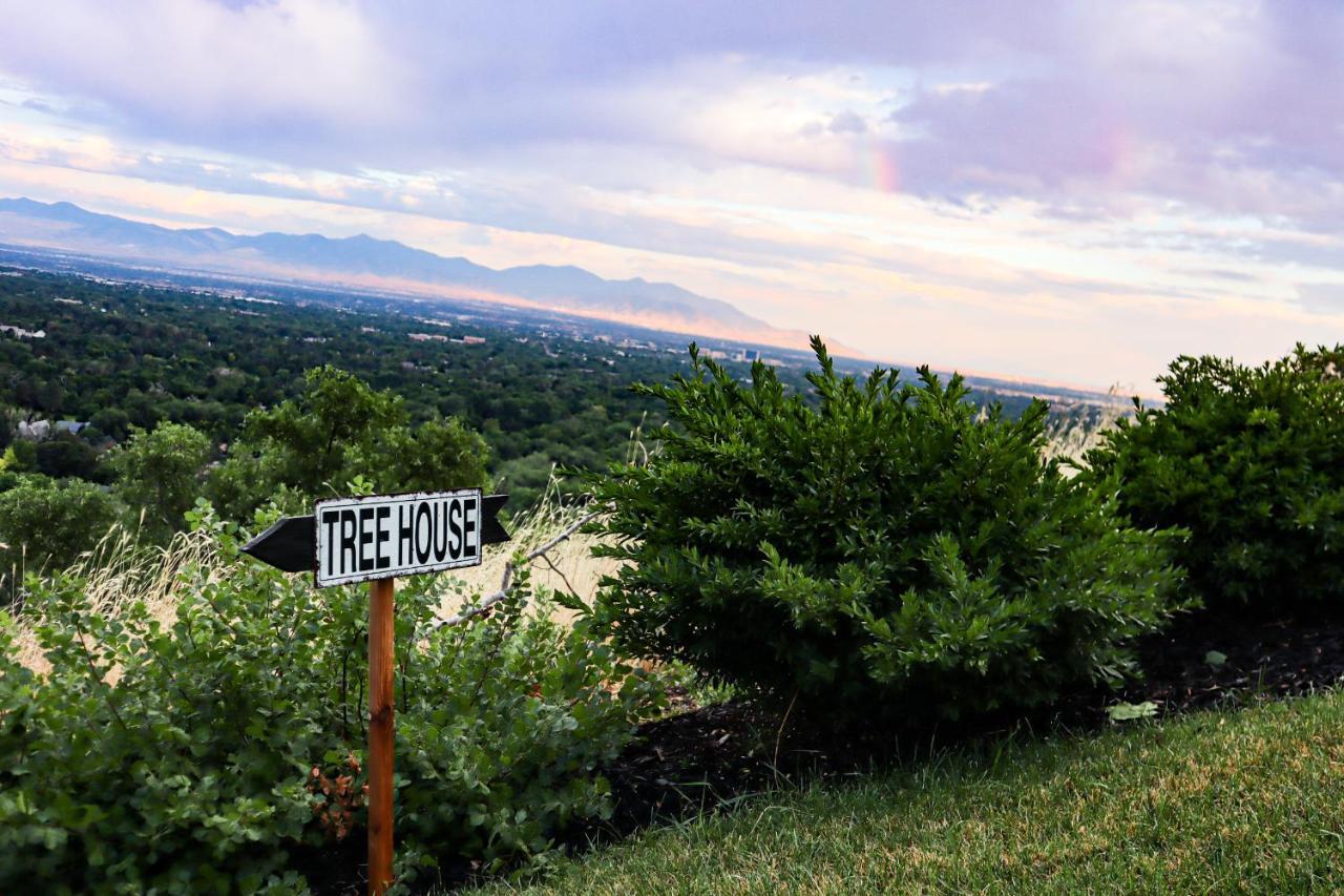 Holladay Luxury Alpine Treehouseヴィラ エクステリア 写真