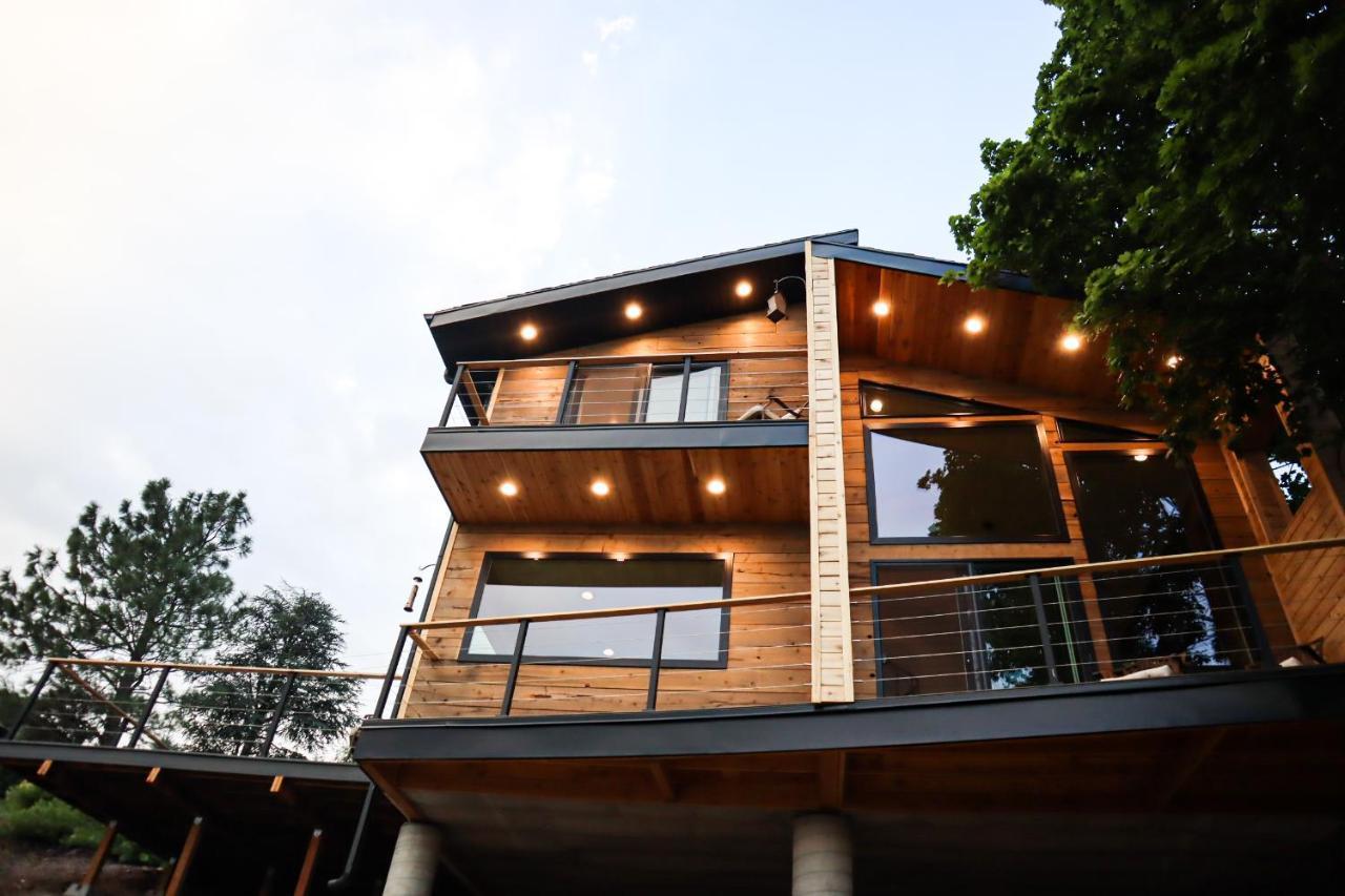 Holladay Luxury Alpine Treehouseヴィラ エクステリア 写真